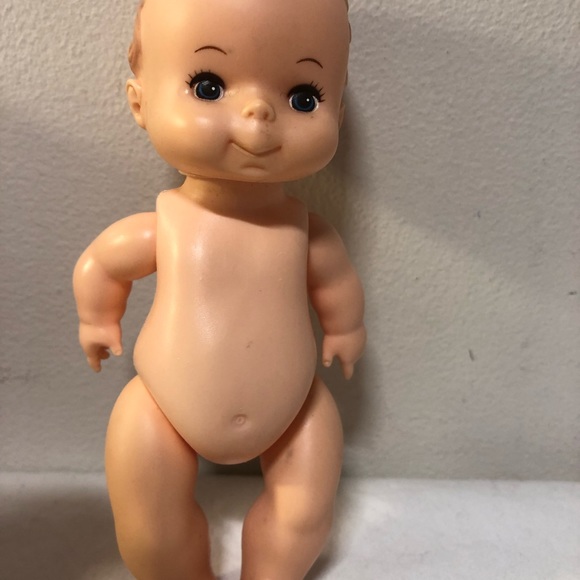 2 Tiara dolls by Playmates 6"  Poseable Vintage Doll 1981 No.9055 & 1 Bonus Doll - Picture 14 of 16